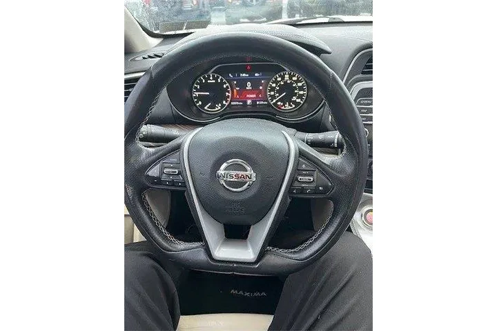 $10990 : Nissan Maxima 2016 Platinum image 6