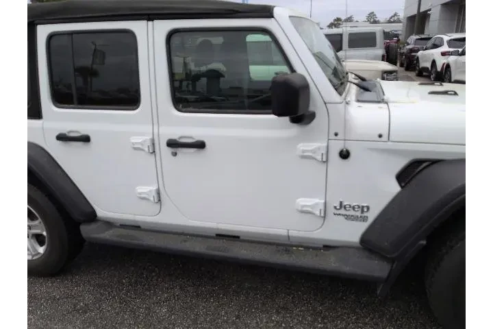 $27971 : Jeep Wrangler Unlimited 2020 image 3