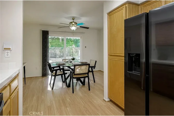 $2100 : 8314 E Quiet Canyon Ct, Anahei image 6