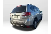 $13655 : Subaru Forester 2020 AWD Bas thumbnail