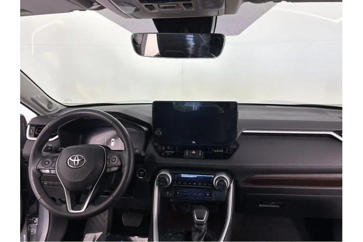 $32884 : Gold Certified2023 RAV4 Hybri image 4
