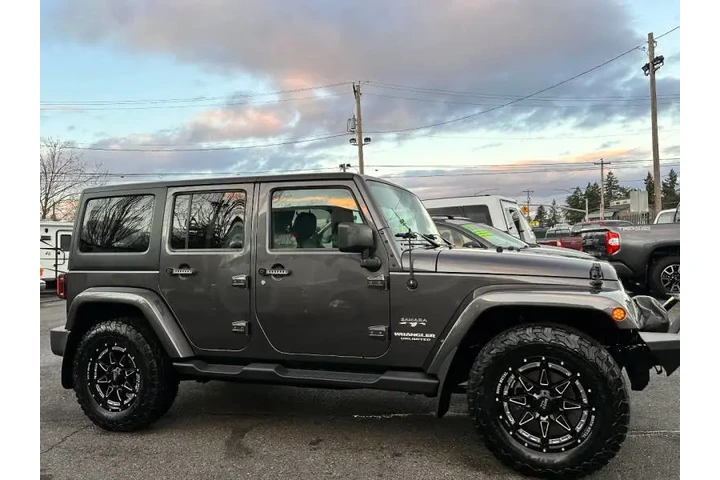$22900 : 2016 Wrangler Unlimited Sahara image 5