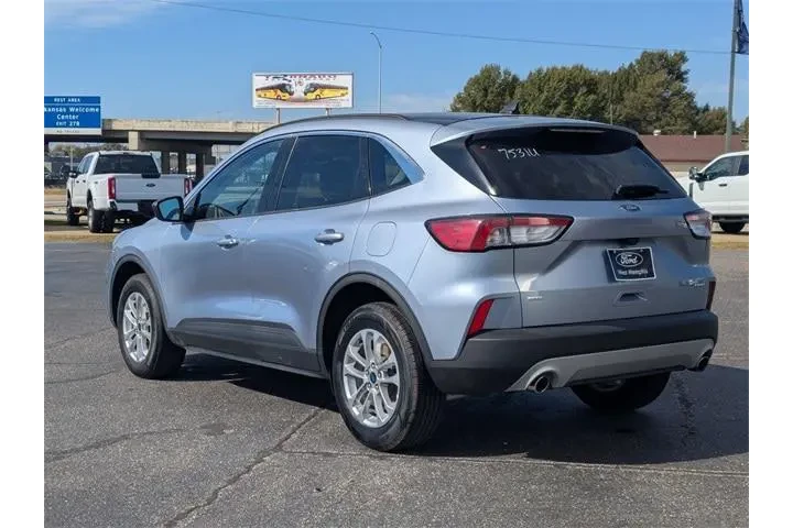 $19988 : Ford Escape 2022 AWD SE 4dr image 5