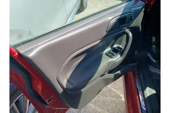 $13500 : 2019 Fiesta ST Line image 5