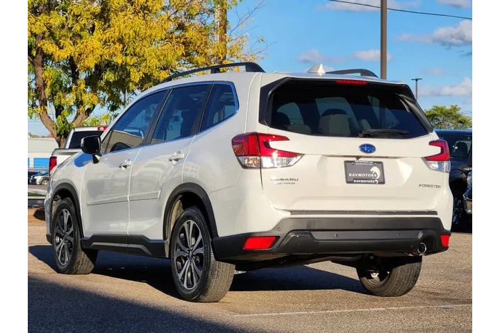$21974 : 2021 Forester Limited image 9
