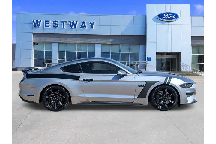 $27597 : Ford Mustang 2020 GT 2dr Fas image 2