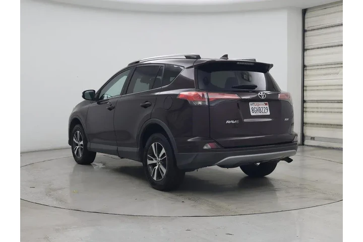 $19998 : Toyota RAV4 2018 XLE 4dr SUV image 2