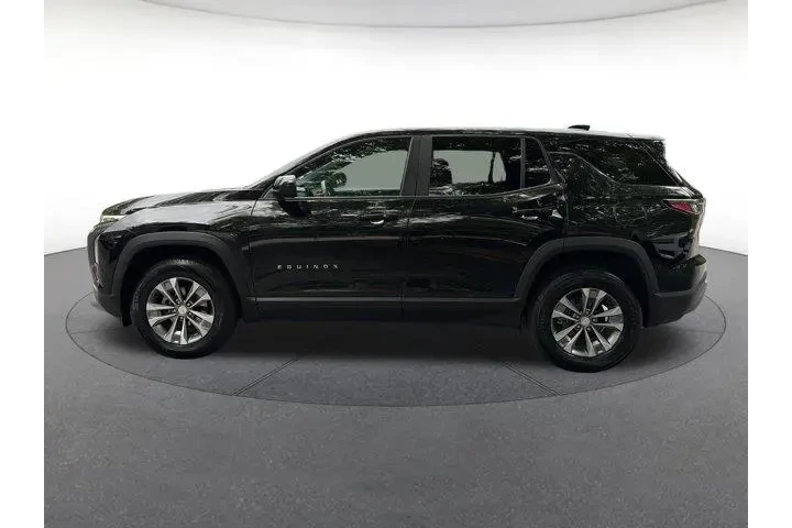 $24288 : Chevrolet Equinox 2025 LT 4d image 2