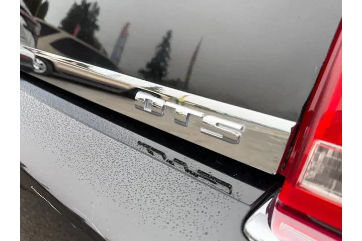 $6995 : 2009 DTS Luxury 6-Passenger image 9