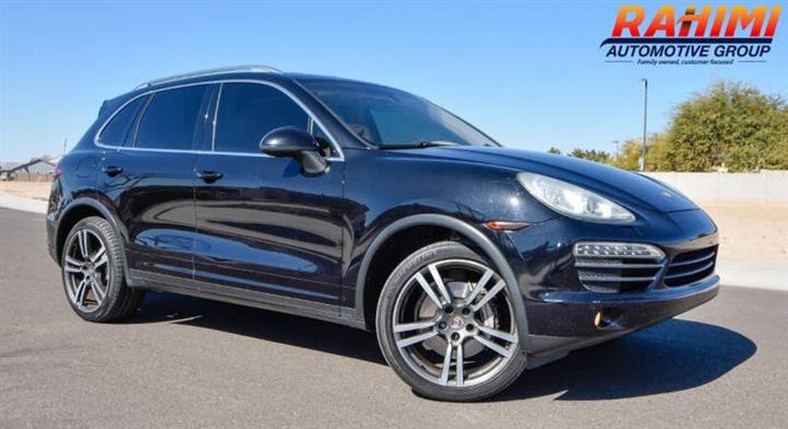 $14977 : 2012 Cayenne S image 1