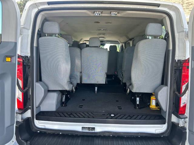 2015 Transit 350 XLT image 6