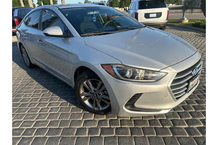 $12995 : Hyundai ELANTRA 2018 image 1