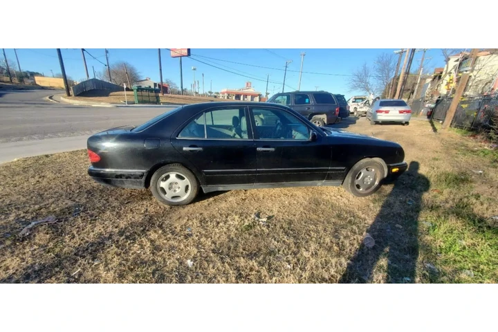 $3500 : 1997 MERCEDES-BENZ E-CLASS199 image 5