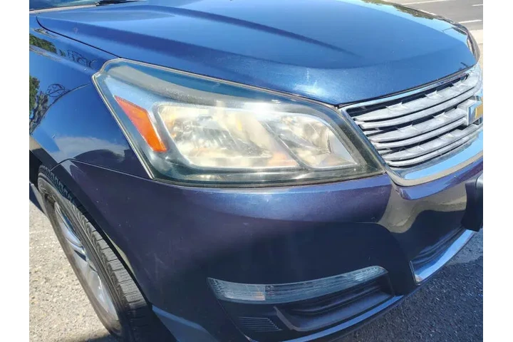 $7895 : 2015 Traverse LS image 6