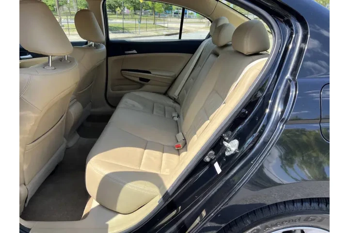 $8900 : 2012 Accord SE image 10