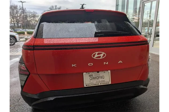 $23997 : Hyundai KONA 2024 SEL 4dr Cr image 4