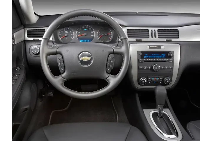 $8888 : Chevrolet Impala 2009 LT 4dr image 4