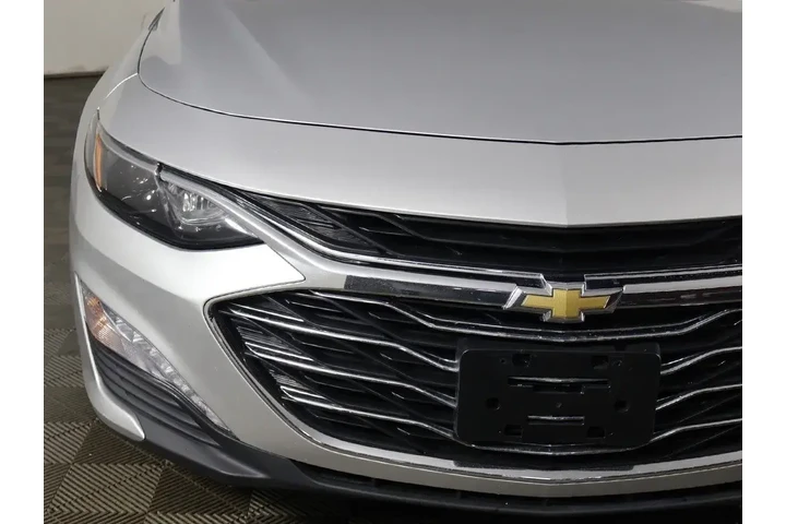 $15493 : Chevrolet Malibu 2022 LT 4dr image 10