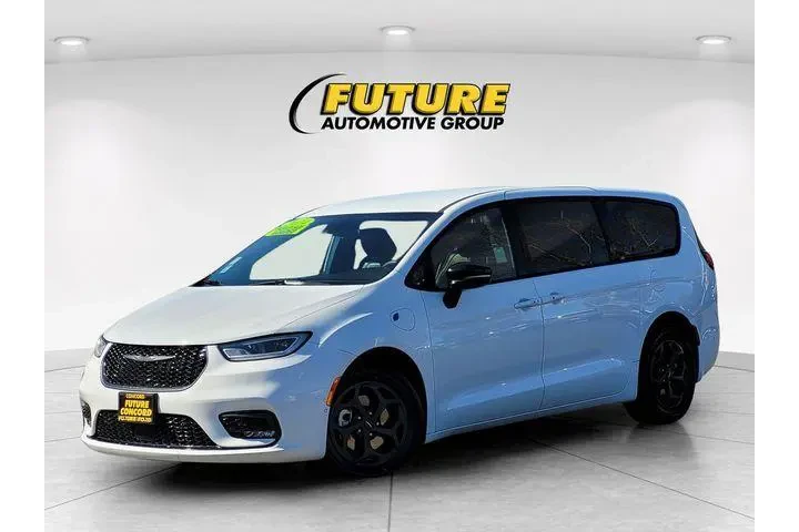 $28888 : Chrysler Pacifica Plug-In Hy image 3