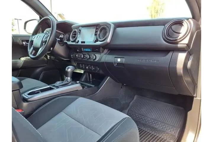 $39165 : Toyota Tacoma 2023 4x4 TRD O image 10
