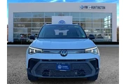 $29450 : Volkswagen Taos 2025 AWD SE thumbnail
