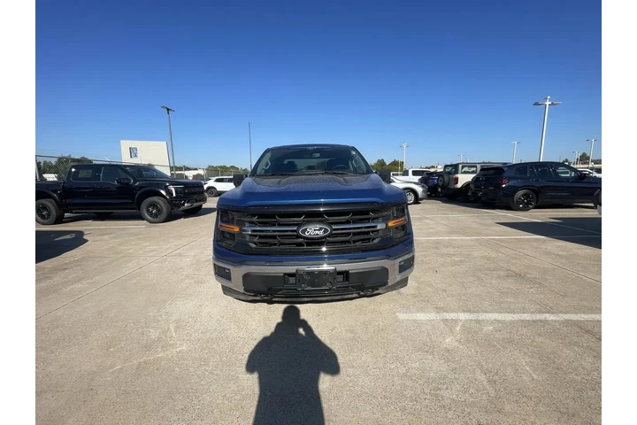 $39359 : Ford F-150 2024 4x4 XLT 4dr image 4