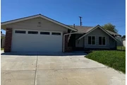 This lovely 4-bedroom, 2.5-bat en Los Angeles