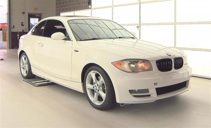 $10000 : 2011 BMW 1 SERIES image 3