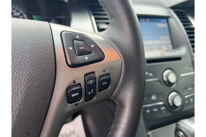 $13952 : Ford Taurus 2018 SEL 4dr Sed image 10