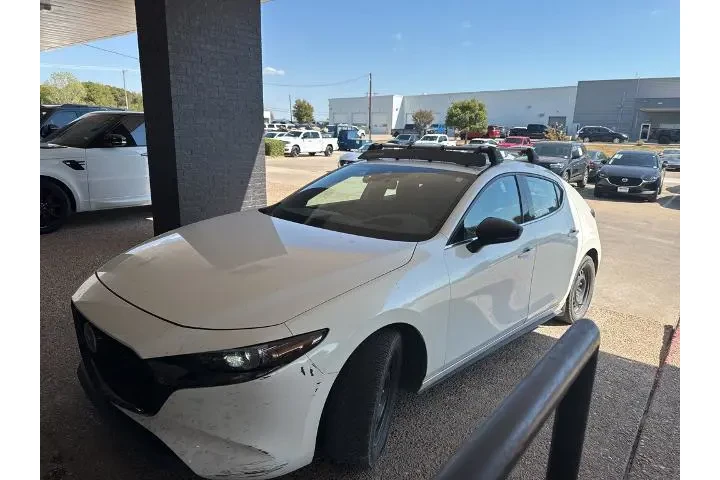 $20607 : Mazda Mazda3 Hatchback 2022 image 2