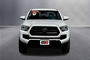 $34693 : 2019 Tacoma SR5 thumbnail