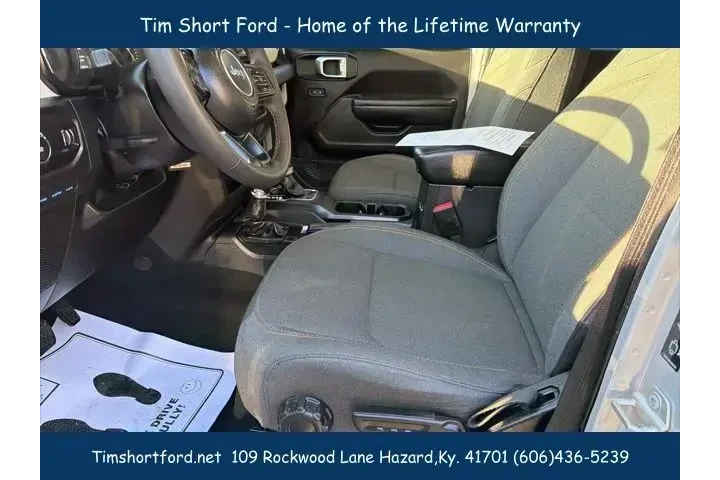 $34234 : Jeep Wrangler 2024 4x4 Willy image 9