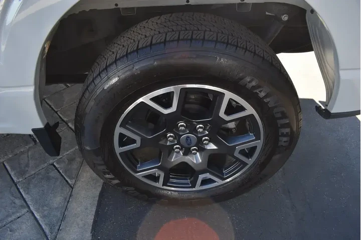 $37990 : Ford F-150 2024 4x2 STX 4dr image 4