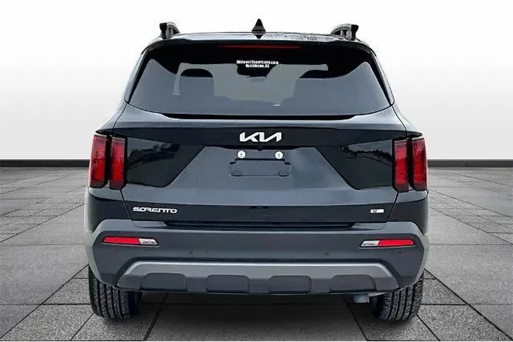$28483 : Kia Sorento 2023 AWD X-Line image 4