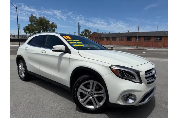 2018 Mercedes-Benz GLA GLA 25 image 4