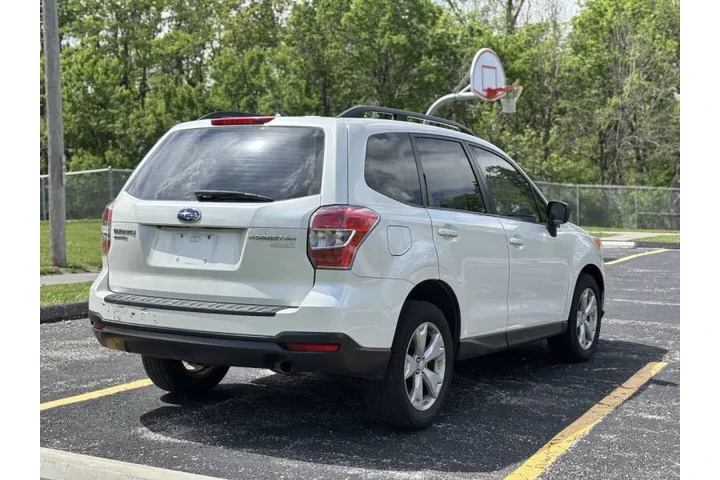 $5999 : 2015 Forester 2.5i image 6