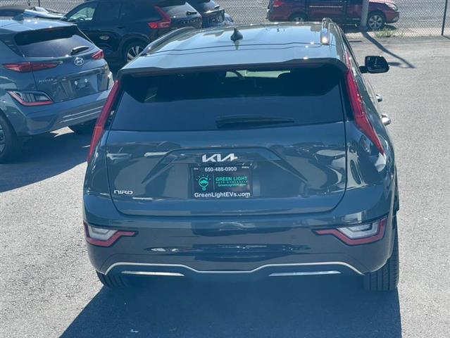 $28900 : Used 2023 Niro EV Wave for sa image 7