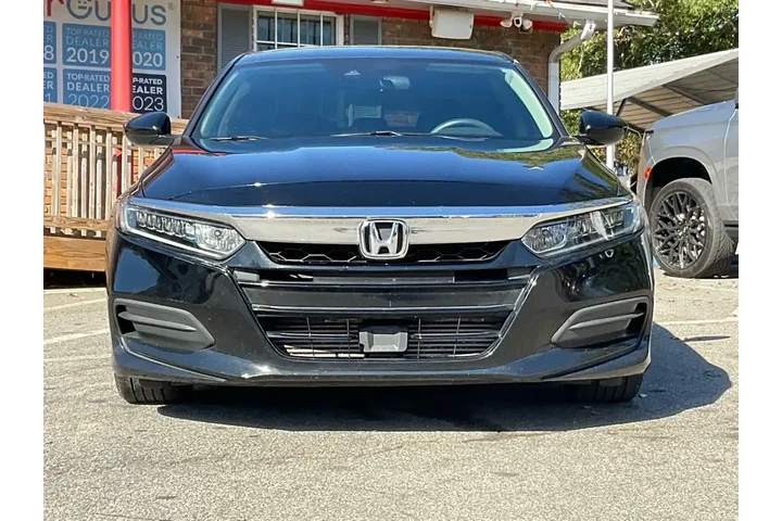 $15985 : Honda Accord 2020 LX 4dr Sed image 2