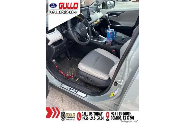 $25991 : Toyota RAV4 2021 XLE Premium image 5