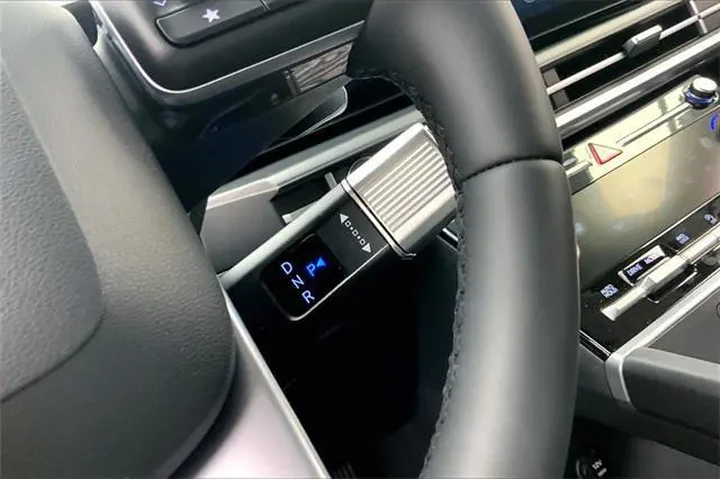 $37120 : Hyundai SANTA FE 2025 AWD XR image 9