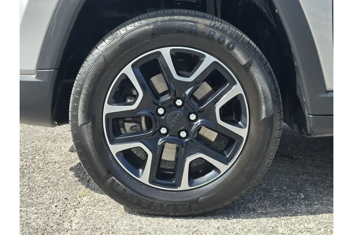 $14391 : Jeep Compass 2019 4x4 Trailh image 10