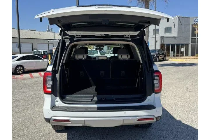 $39981 : Ford Expedition 2024 4x2 Lim image 7