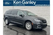 Chrysler Pacifica 2022 Touri en Cleveland