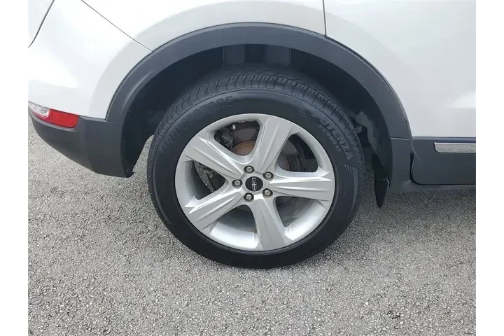 $14990 : Lincoln MKC 2018 Premiere 4d image 7