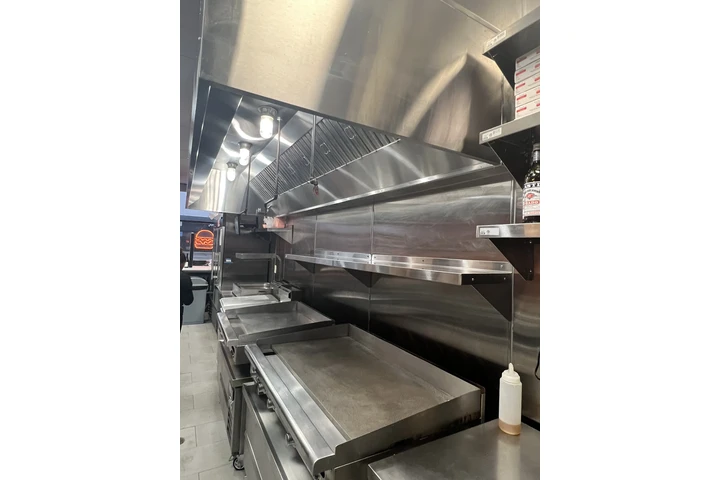 Restaurant deep cleaning servc image 3