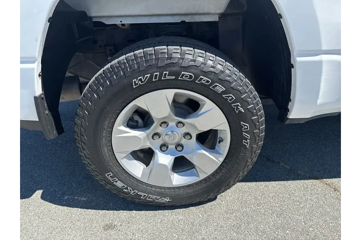 $37998 : Ram 1500 2023 4x4 Big Horn 4 image 10