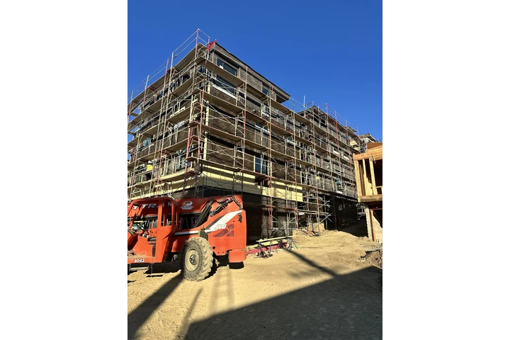 Siding installer image 2