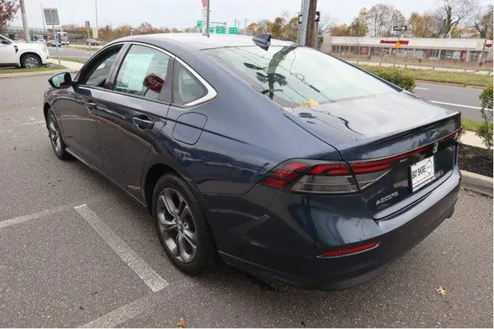 $22929 : Honda Accord 2023 EX 4dr Sed image 8