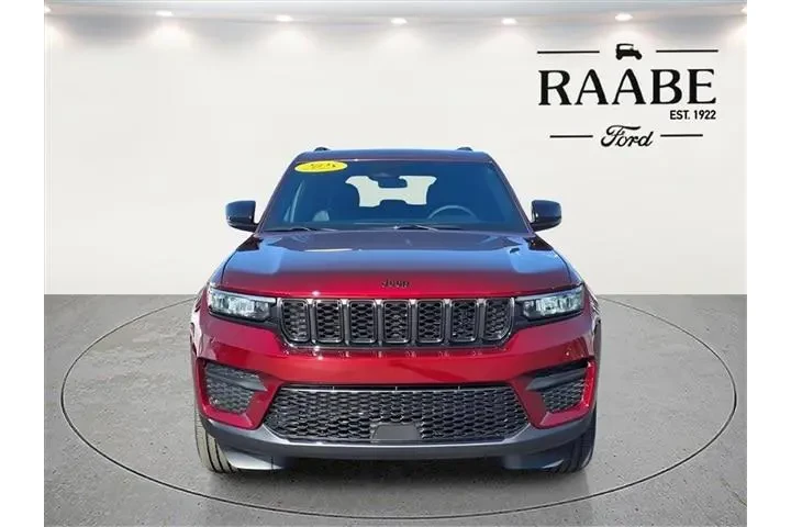 $37456 : Jeep Grand Cherokee 2025 4x4 image 2