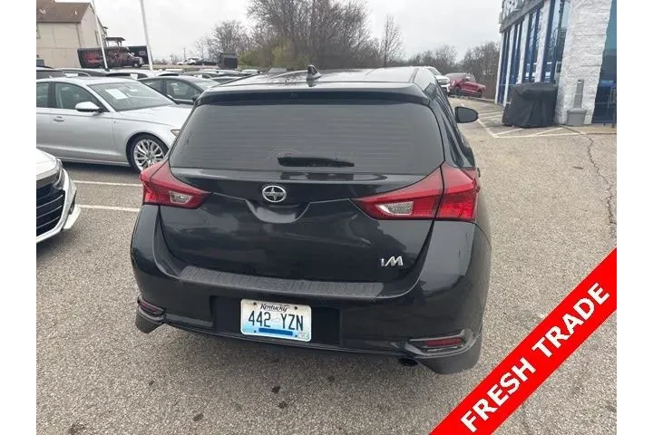 $10987 : Scion iM 2016 4dr Hatchback image 5